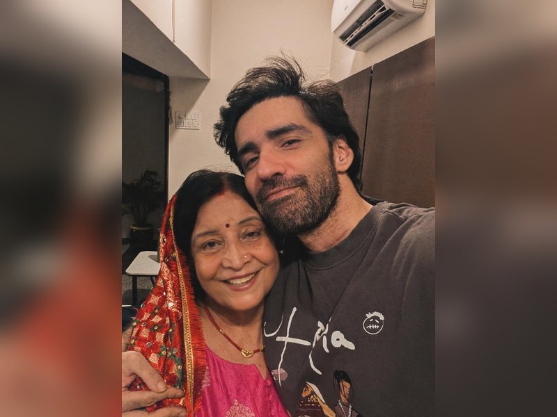 Avinash Tiwary on his mother fasting in Jitiya for him: Hope I be deserving of her prayers