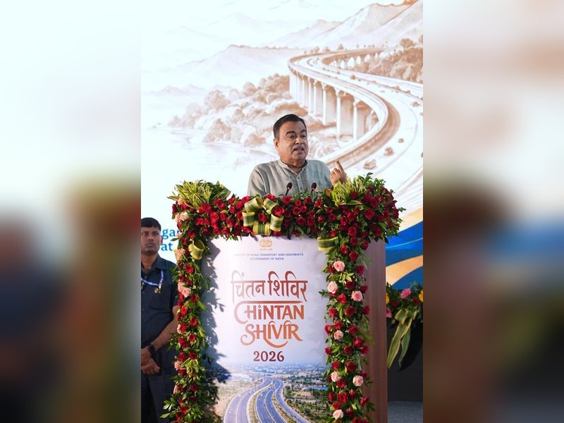 समय पर इंफ्रास्ट्रक्चर परियोजनाएं पूरी करने के लिए केंद्र और राज्यों के बीच बेहतर तालमेल जरूरी: नितिन गडकरी