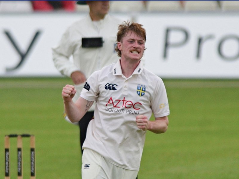 Durham rope in Luke Robinson on two-year professional deal