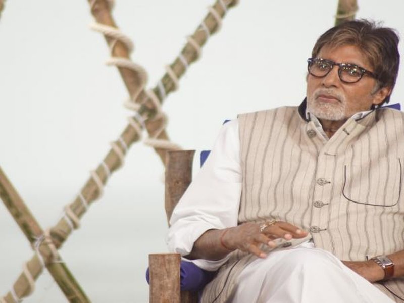 Amitabh Bachchan reacts as KBC contestant recalls waiting for 5 hours outside Jalsa with his mother