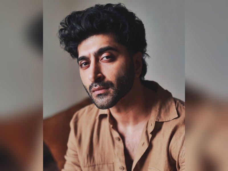 Ranbir and his late father Rishi Kapoor, very different personalities, says Suhail Nayyar 