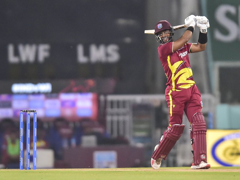 ‘There might be some paddles in the air’: Pietersen backs Hope’s IPL appeal after record chase