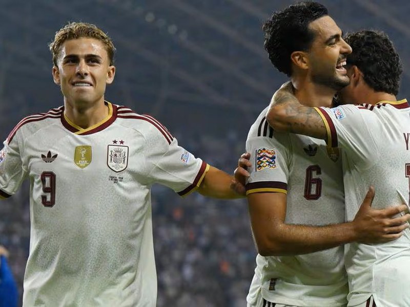 Merino scores twice to send Spain into Nations League quarterfinal