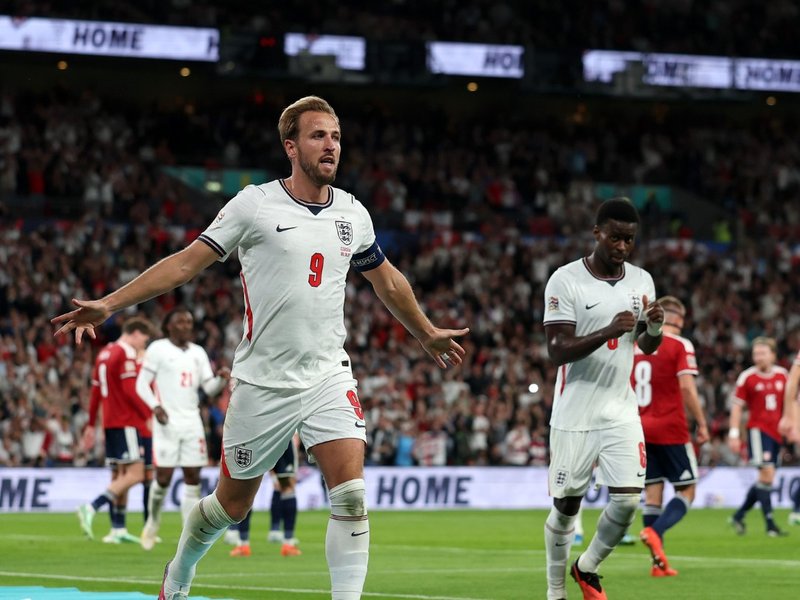 Nations League: Kane stars as England ease past Czechia 
