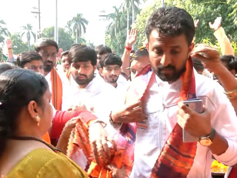 गुजरात से आई 'सेवा संकल्प बाइक यात्रा' के प्रतिभागियों का काशी में हुआ भव्य स्वागत 