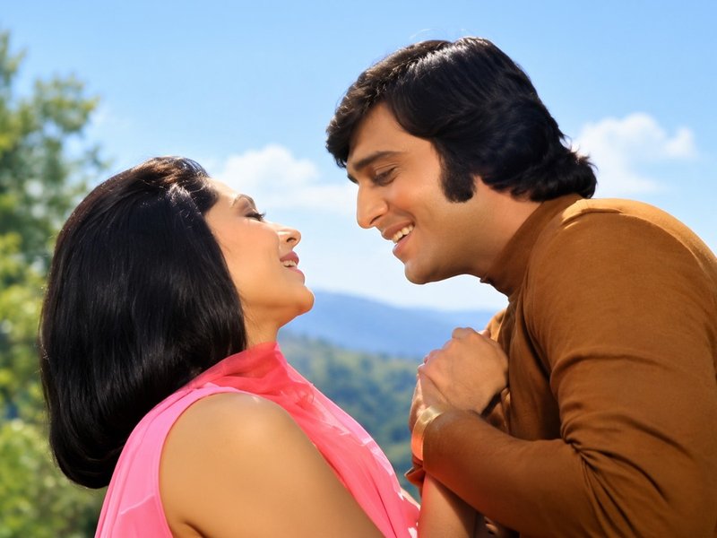 'वे मेरे को-स्टार, पड़ोसी और दोस्त थे', विनोद खन्ना को याद कर सिमी गरेवाल ने शेयर की पुरानी मेमोरी