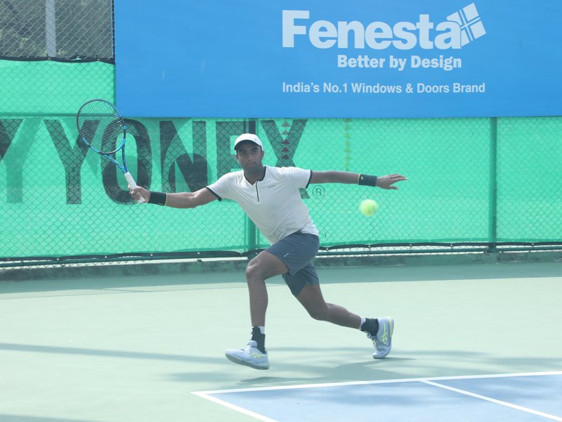 Manish Sureshkumar, Nitin Sinha set up semifinal clash; partner to reach doubles final of the 31st Fenesta Open National Tennis Championship in New Delhi on Thursday. Photo credit: Fenesta Open