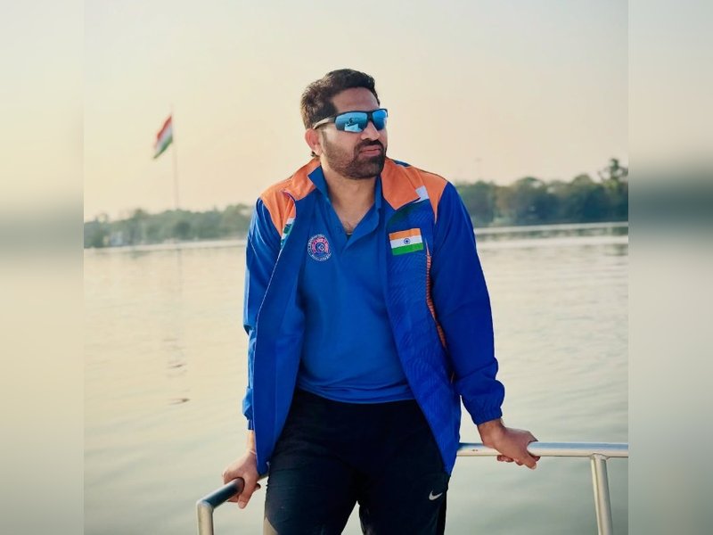 मनजीत सिंह: एशियन गेम्स में रोइंग में देश के लिए जीता सिल्वर मेडल