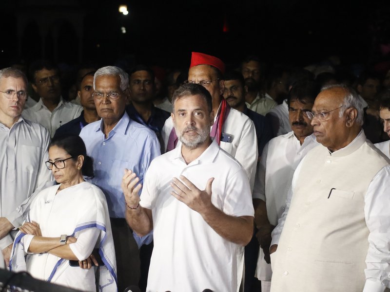 President sought evidence of ‘vote chori’, says Rahul Gandhi after opposition's meeting on CEC row