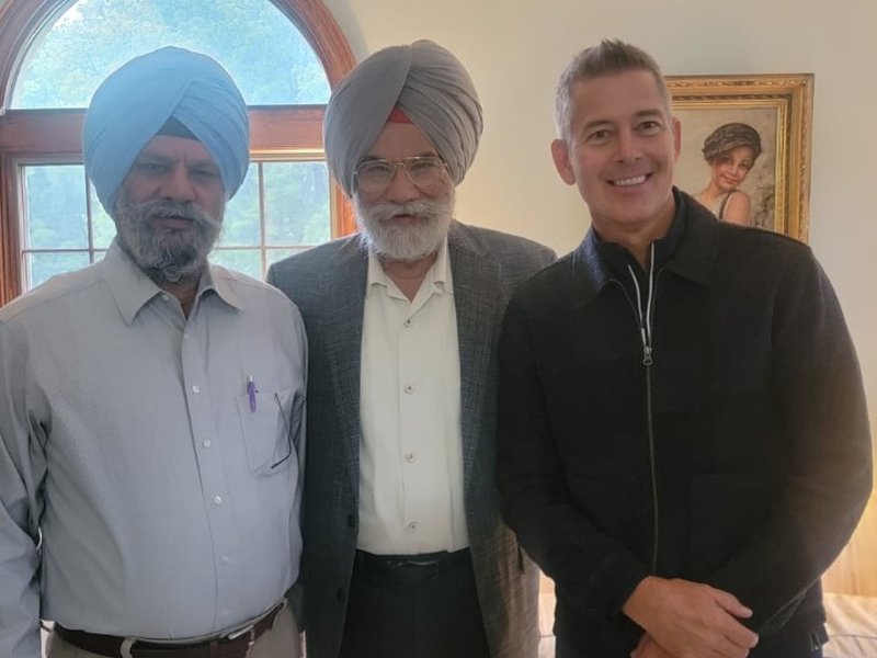 Indian-American truckers' plight raised with US Transportation Secretary