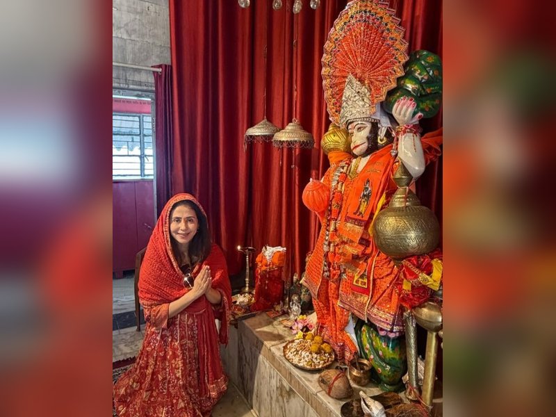 Urmila Matondkar visits historic Sanjivani Hanuman temple, says ‘peace that you feel here is unmissable’