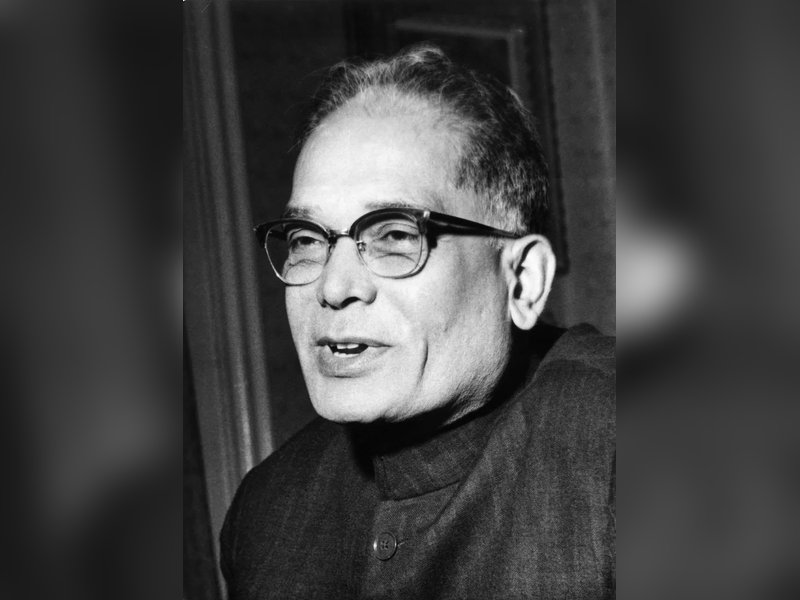 पीएम मोदी ने लोकनायक जयप्रकाश नारायण को किया नमन, बोले- 'हम उनके आदर्शों को पूरा करने के लिए प्रतिबद्ध'