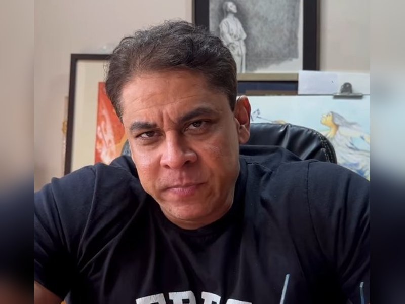 Cyrus Broacha feels Farah Khan's cook Dilip is 'a fraud': His heart is not in it