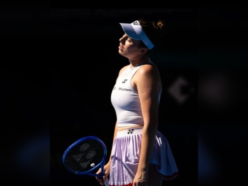 Noskova pulls out of Wuhan with calf-injury (Credit: Linda Noskova/Instagram)