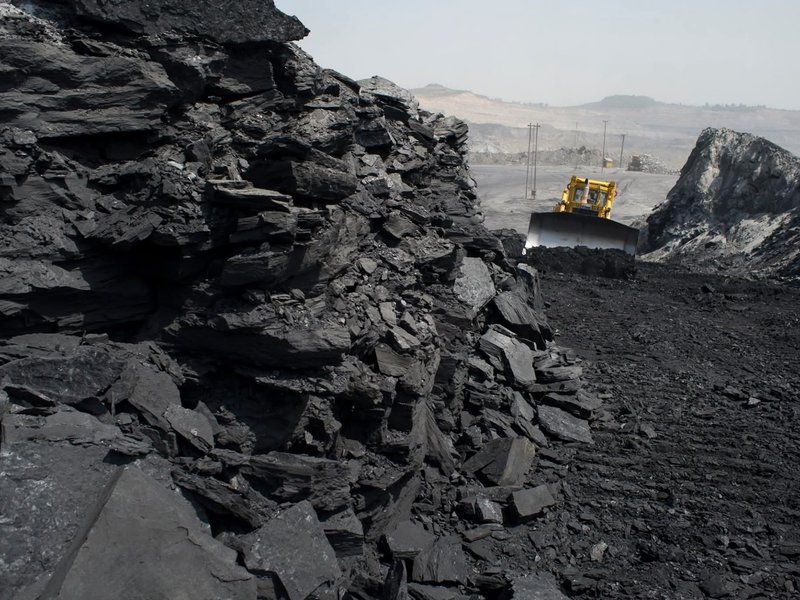 Coal stocks at Indian power plants stable above 18 MT as supplies strengthen