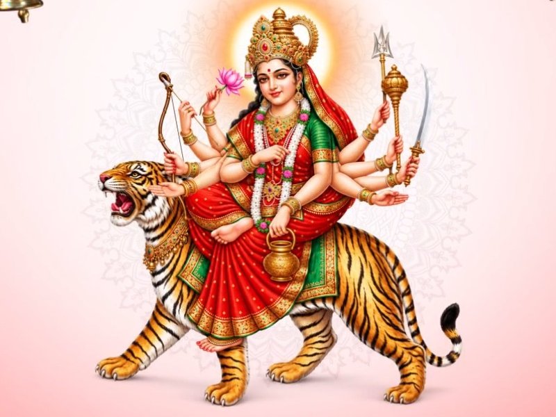 देवी दुर्गा के तृतीय स्वरूप मां चंद्रघंटा को केंद्रीय मंत्री गडकरी और सीएम योगी समेत कई नेताओं ने किया नमन