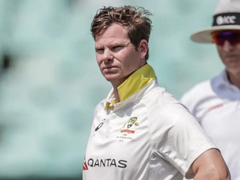 Smith to undergo concussion assessment after helmet blow in Durban Test