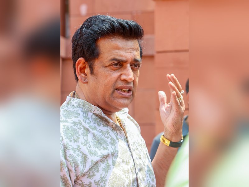 ‘Rahul Gandhi lost his mental balance’: BJP MP Ravi Kishan slams Oppn’s protest against CEC