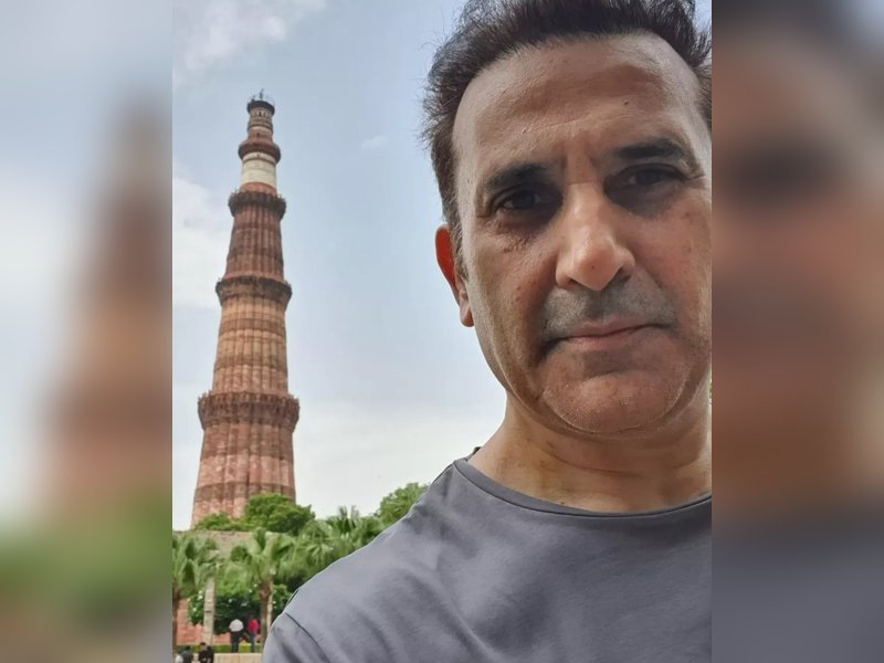 जब डीडीएलजे के सेट पर शाहरुख खान बने परमीत सेठी के टीचर