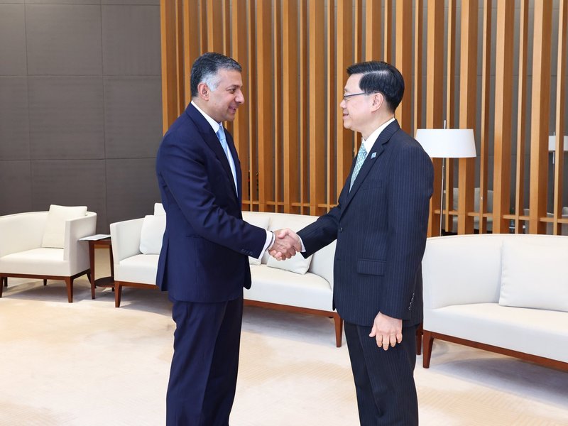 Indian envoy meets Hong Kong Chief Executive, discusses strengthening bilateral ties
