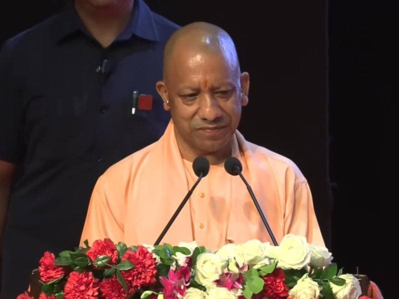 रामनाथ कोविंद की आत्मकथा नई पीढ़ी के लिए प्रेरणास्रोत, उन्होंने अभावों को कभी ढाल नहीं बनाया : सीएम योगी