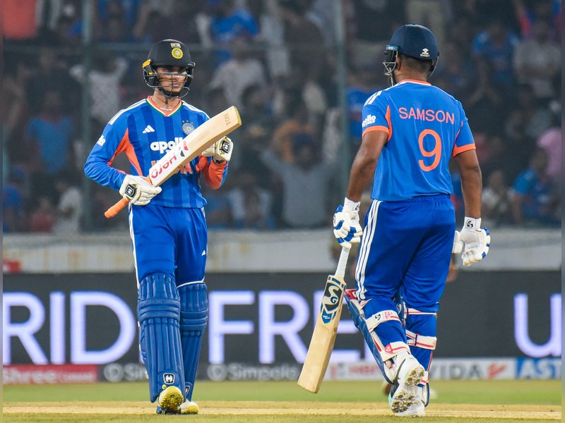 If batters don’t take responsibility, this Indian side will not succeed: Gavaskar