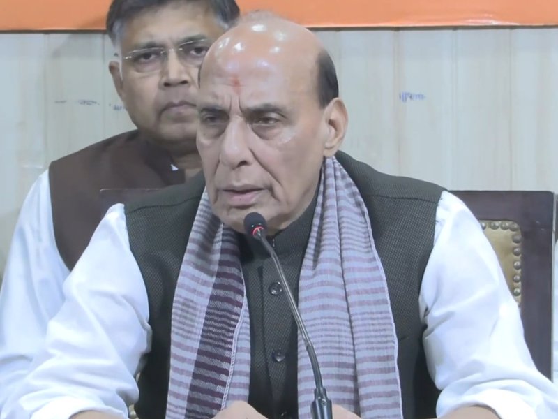 'सपा के समर्थन के बिना रायबरेली सीट भी जीत पाओगे या नहीं?', राजनाथ सिंह का राहुल पर कटाक्ष