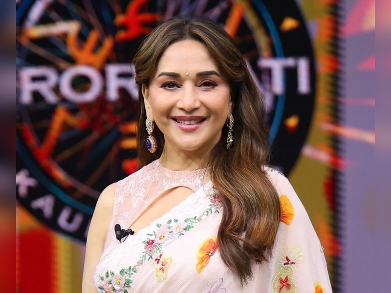Madhuri Dixit picks her favourite between Sridevi and Juhi Chawla