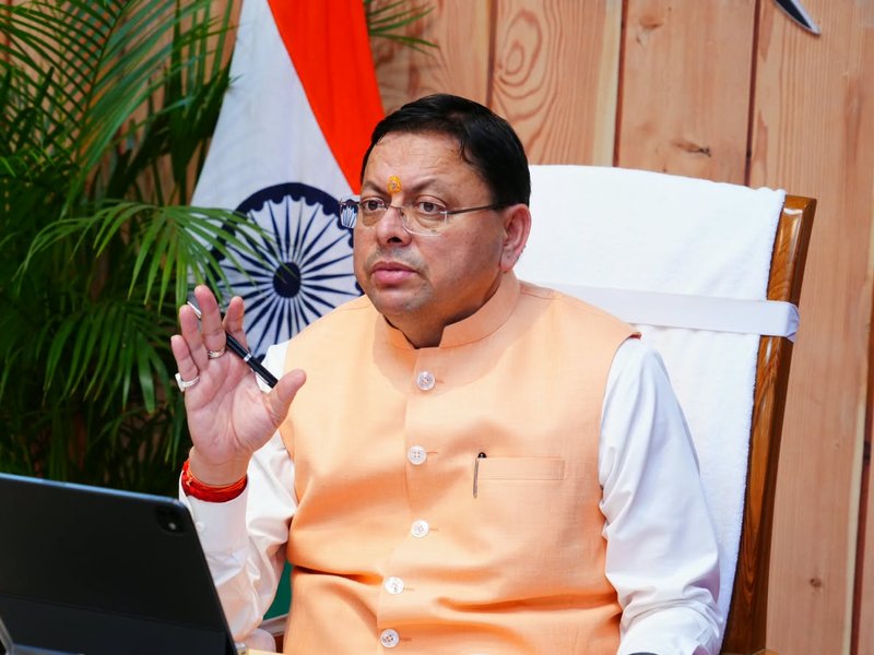 बांग्लादेश की तर्ज पर भारत में सत्ता परिवर्तन करने वालों पर बरसे सीएम योगी-धामी