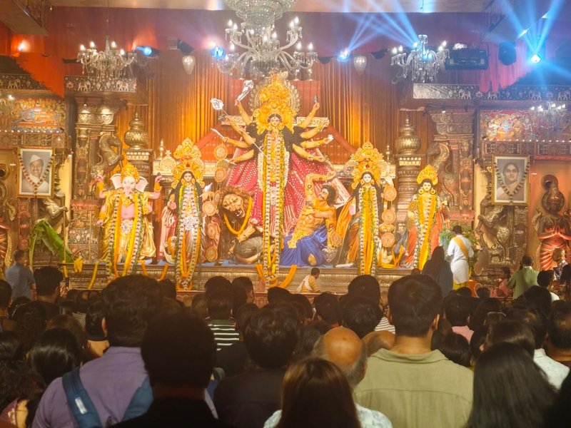 Adani Electricity powers Mumbai’s Navratri, Durga Puja celebrations across over 700 pandals