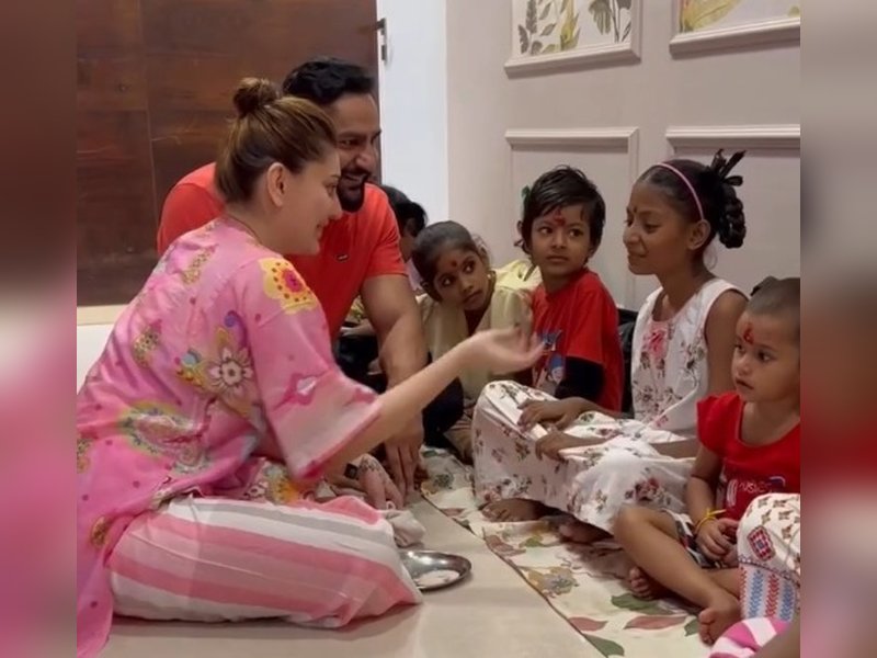 Parag Tyagi gets emotional as he shares throwback video of wife Shefali Jariwala performing Kanjak Puja