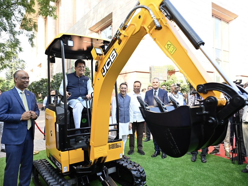 New Zealand to now build with 'Made in India' JCB machine: Piyush Goyal