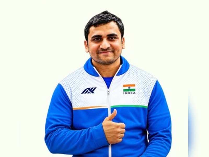 एशियन पैरा गेम्स: जैवलिन थ्रो में भारत को मिली दोहरी खुशी, प्रदीप ने सिल्वर और आयुष ने जीता ब्रॉन्ज मेडल