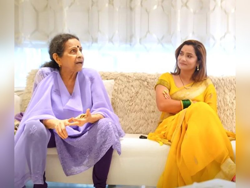 Ankita Lokhande bumps into ‘Pavitra Rishta’ co-star Usha Nadkarni at Faisu’s reception, expresses concern over her health