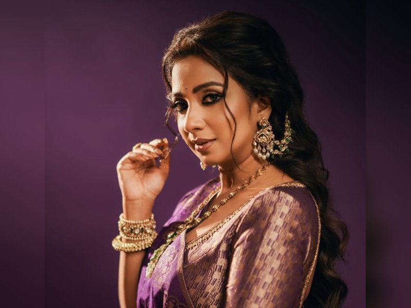 Shreya Ghoshal shares why this year’s Durga Puja performance was special