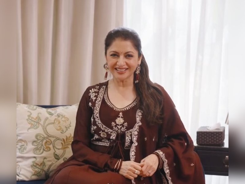 Bhagyashree urges people to burn inner evils along with Ravan this Dussehra