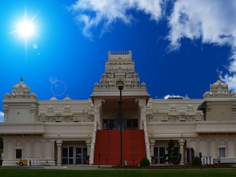 105 US lawmakers seek FBI probe into Illinois Hindu temple attack
