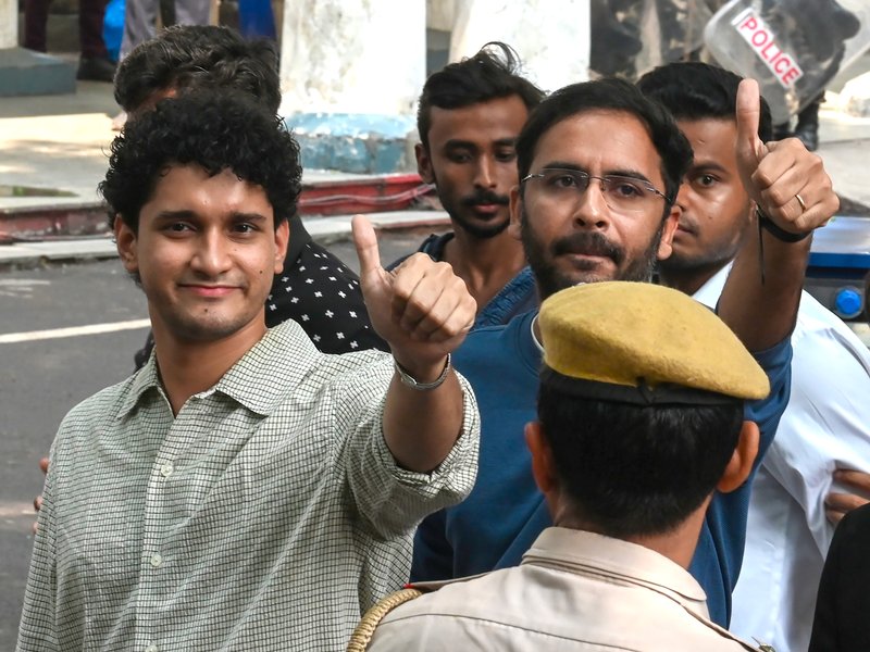 'आप जेन-जी नहीं हैं', दिल्ली हाईकोर्ट ने सौरव व आशुतोष की याचिका पर कहा- बॉन्ड तोड़ा है, एसईएम कोर्ट में सुनवाई का इंतजार करें