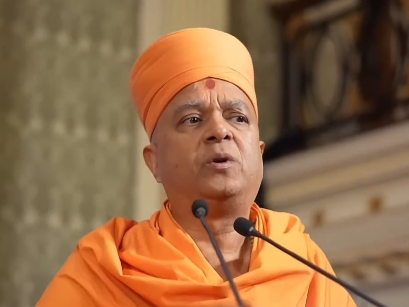 Eiffel Tower women staff row was ‘miscommunication’, says BAPS monk Brahmavihari Swami