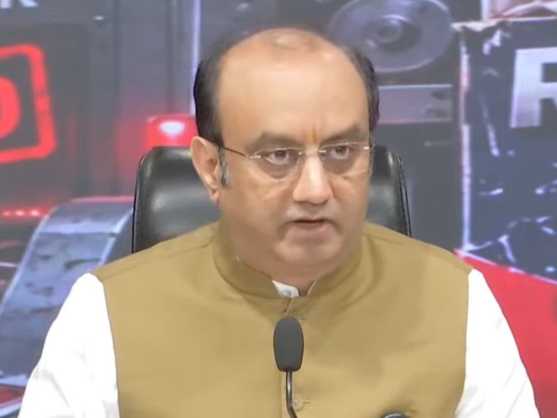 विदेश में संदिग्ध लोगों से मिलते हैं राहुल गांधी, लौटने के बाद करते हैं भारत-विरोधी प्रचार : सुधांशु त्रिवेदी