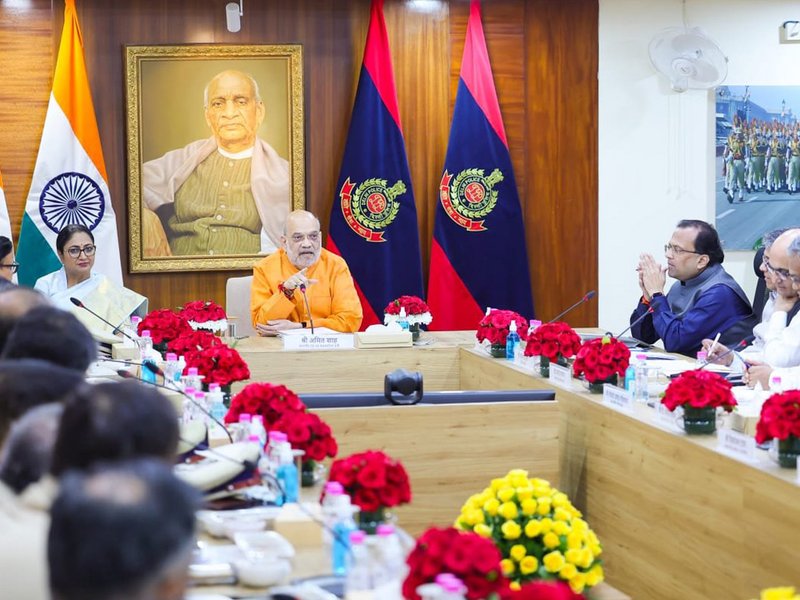 New Delhi: Union Home Minister Amit Shah, along with Delhi Chief Minister Rekha Gupta, holds a review meeting at Delhi Police Headquarters in New Delhi, Saturday, October 24, 2026. (Photo: IANS/HMO)