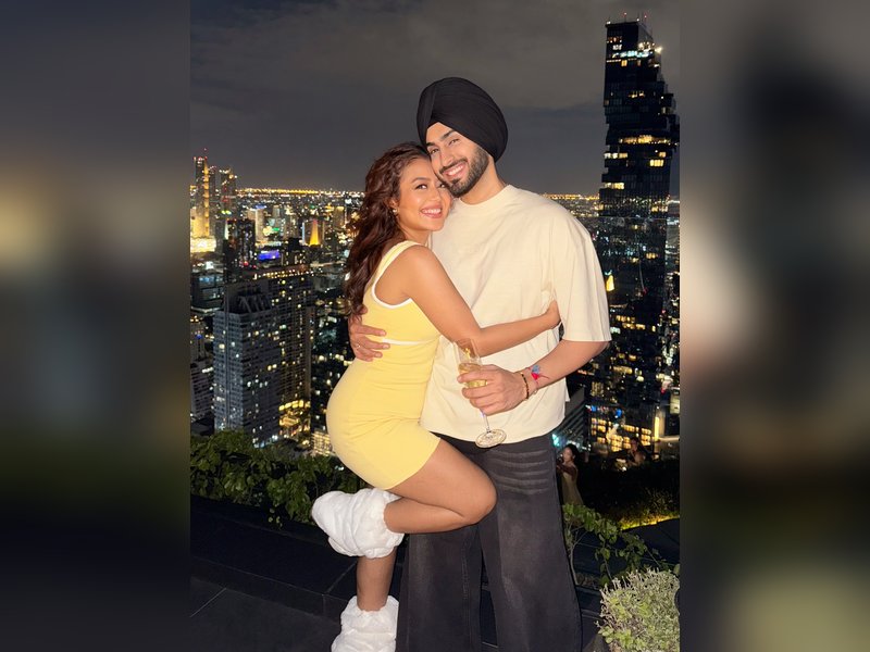 Neha Kakkar calls Rohanpreet Singh her 'ache karmas ka phal' on 6 years of marital bliss