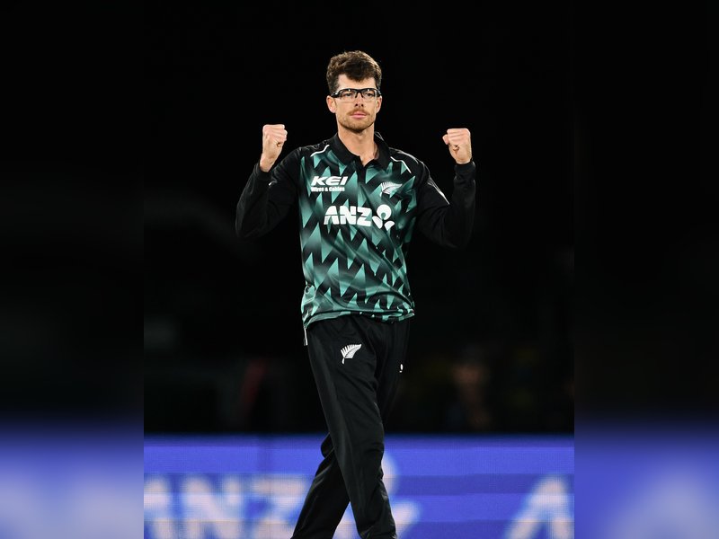 'One more wicket, and it was game over': Mitchell Santner rues loss to India in second T20I in Christchurch. Photo credit: @BLACKCAPS/X