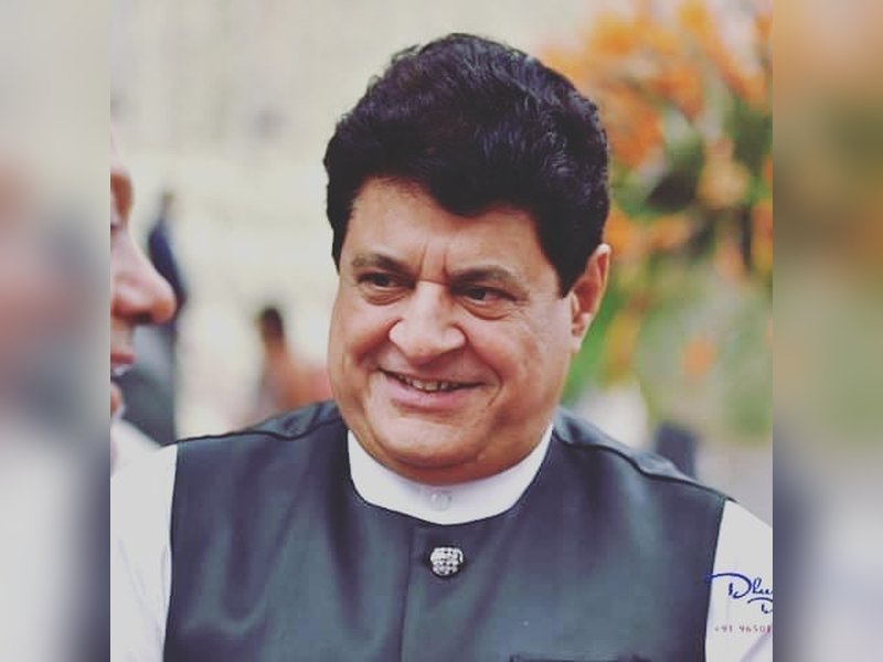 Gajendra Chauhan on Naseeruddin Shah's SRFTI statement: Advise instead of criticising 