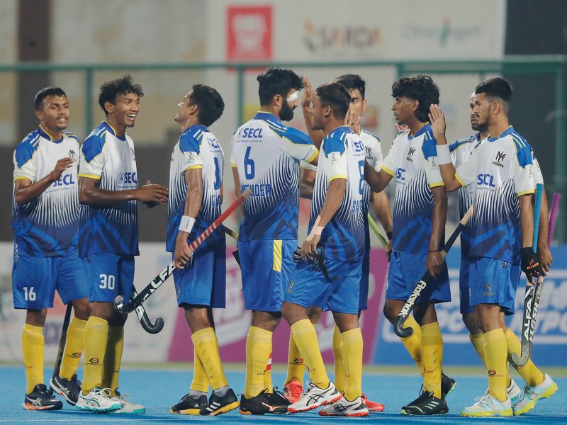Nyayadhani Knights edge past Sanskardhani Strikers, Chakradhar Champions win and inch closer to the semifinals of the Chhattisgarh Hockey League 2026 on Saturday. Photo credit: CHL