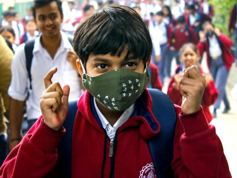 हवा में मौजूद पीएम 2.5 कणों से कैसे बचें? सही मास्क की पहचान और बच्चों के लिए मास्क खरीदने से पहले जान लें ये बातें 