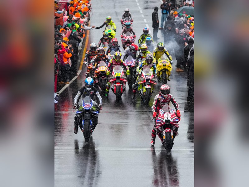 Last MotoGP race at Phillip Island cancelled due to bad weather