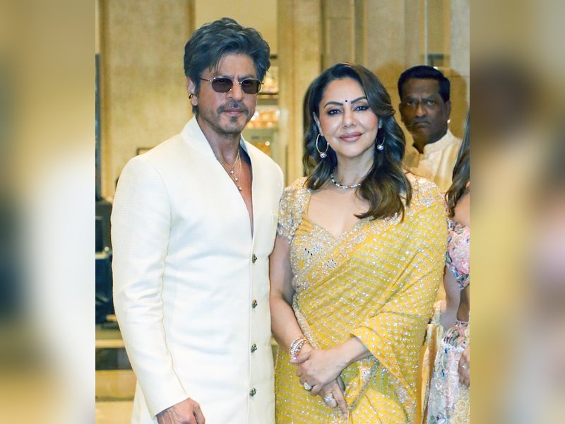 When Shah Rukh Khan admitted that he was extremely possessive of wife Gauri Khan