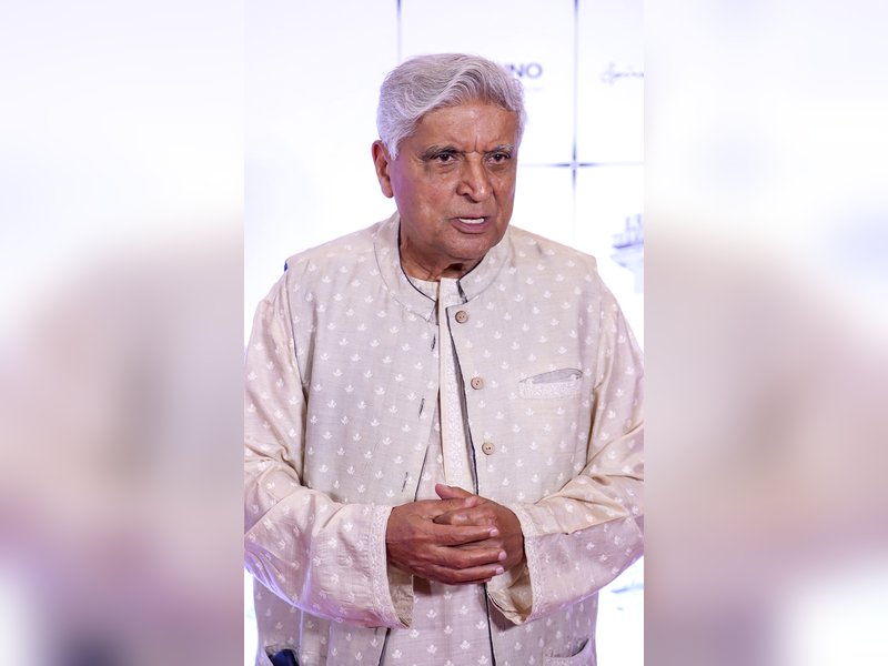 Javed Akhtar gets corrected by social media users for calling Rashmika Mandanna a Tamil