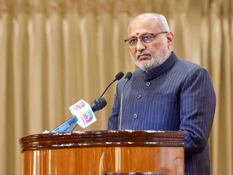 तकनीक के लिए मानवता की सेवा और स्वास्थ्य सेवा के मूल में करुणा जरूरी : उपराष्ट्रपति राधाकृष्णन